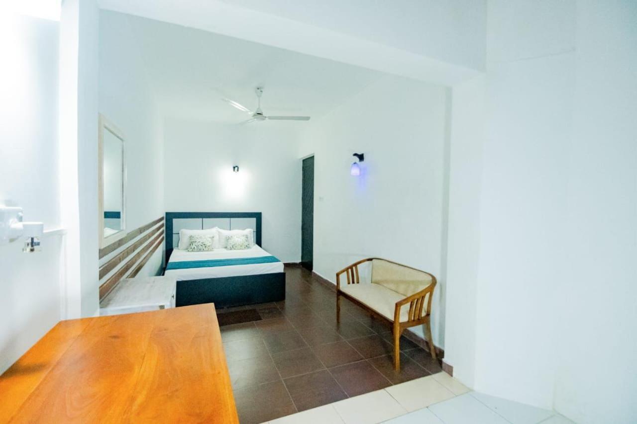 Hotel One Sixty マウントラビニア エクステリア 写真