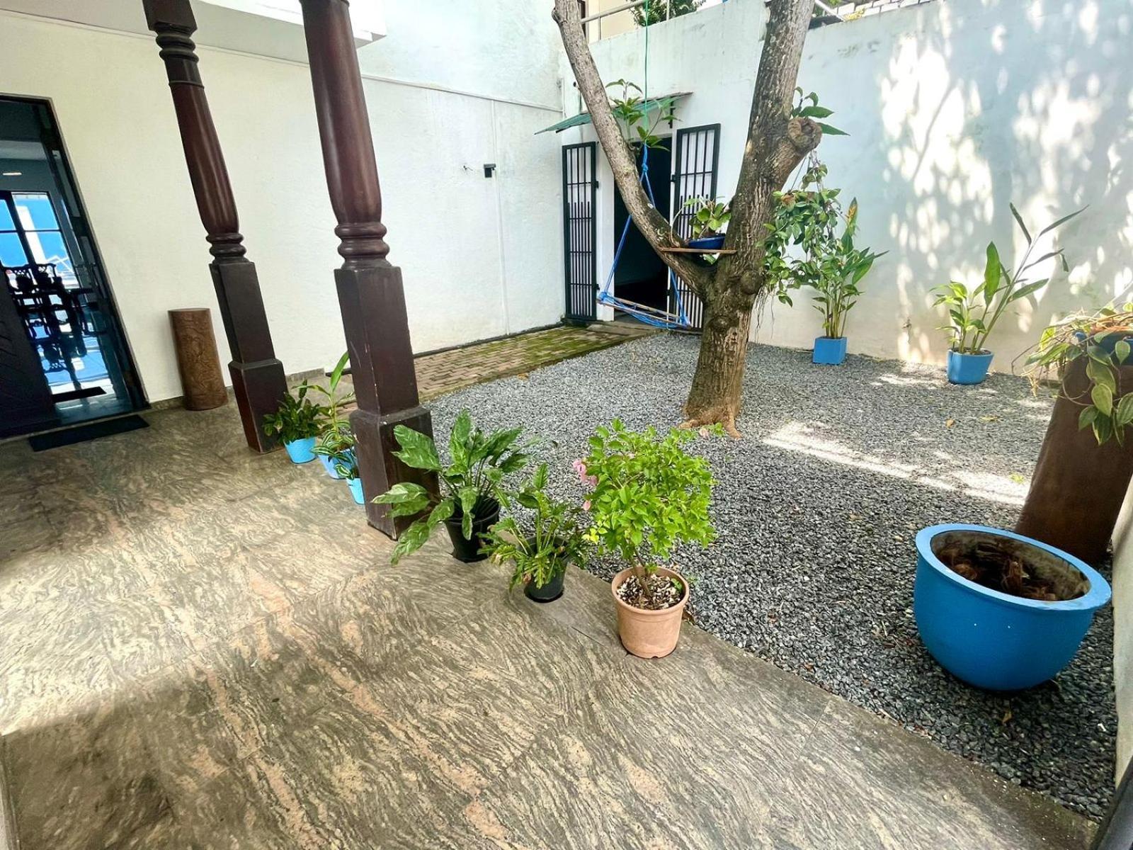 Hotel One Sixty マウントラビニア エクステリア 写真